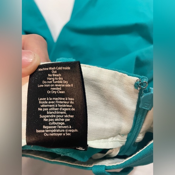 Aritzia cropped dress pants in US size 4 - Picture 7 of 11